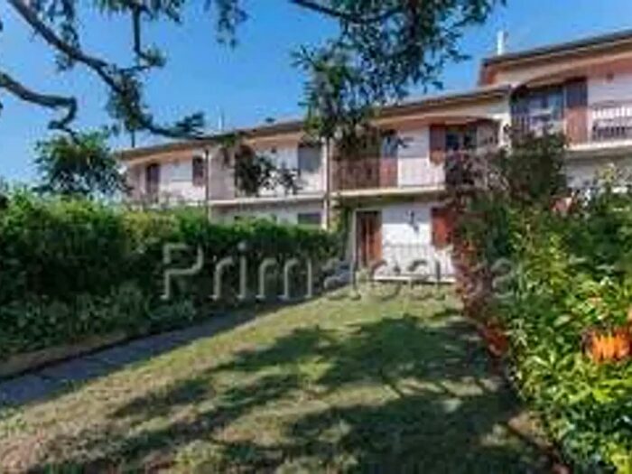 Casa con 6 locali in vendita in Via dei Peschi, Negrar