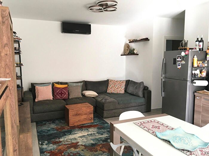 Appartamento bilocale in vendita in Via della Libertà, Marino