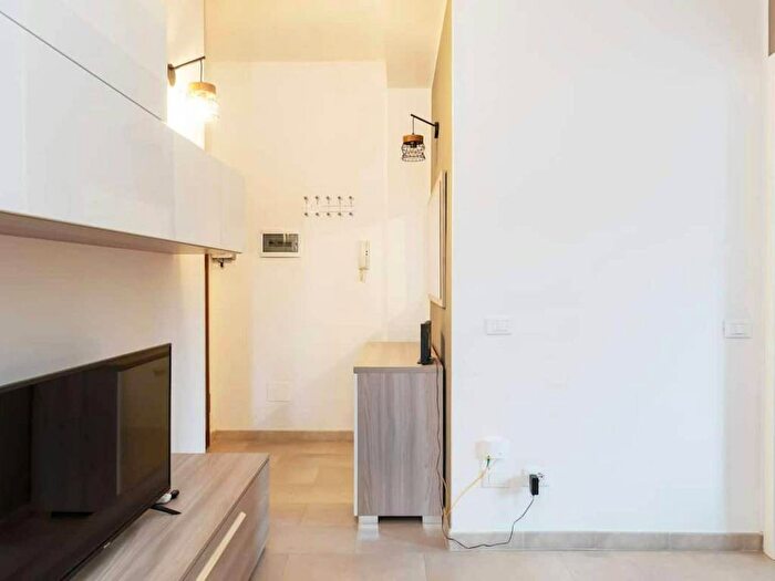 Appartamento trilocale in affitto in Via Carlo dAdda, Navigli Darsena, Milano