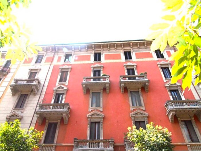 Appartamento bilocale in affitto in Via Rovereto, Rovereto, Milano