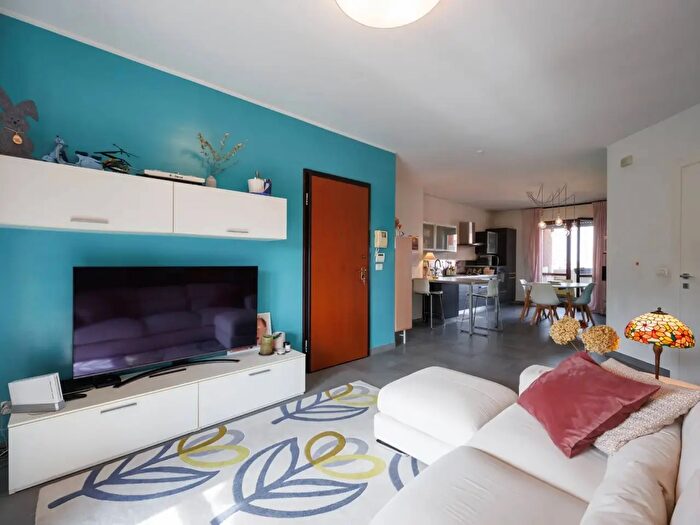 Appartamento trilocale in vendita in Via Settimo, Borgaro Torinese