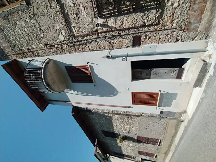 Appartamento con 5 locali in vendita in Via Roma, Anticoli Corrado