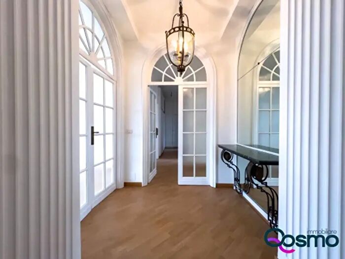 Appartamento trilocale in affitto in Via Galileo Galilei, Milano