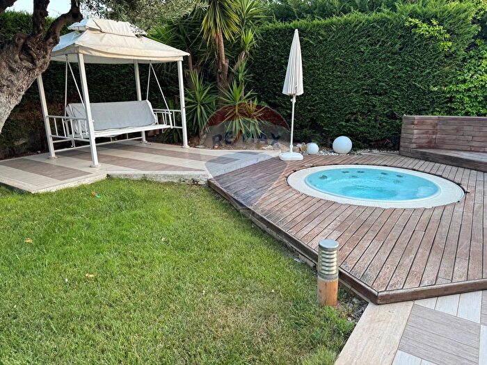 Casa con 5 locali in vendita in Via Neapolis, Polignano A Mare