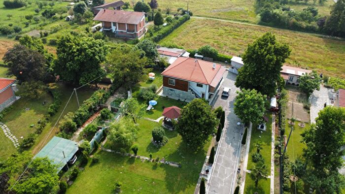 Casa quadrilocale in vendita in Strada Piscina, Cumiana