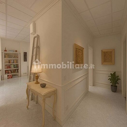 Appartamento quadrilocale in vendita in Corso Svizzera, Torino