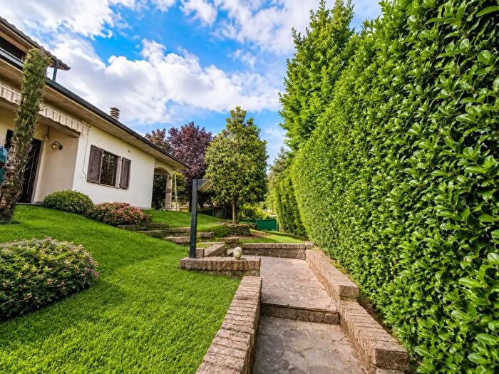Casa con 12 locali in vendita in Via Roma, Pontecurone