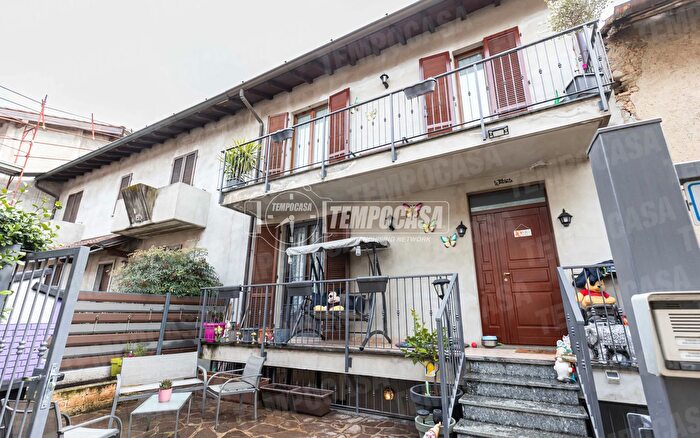 Appartamento trilocale in vendita in Via Alberto da Giussano, Giussano