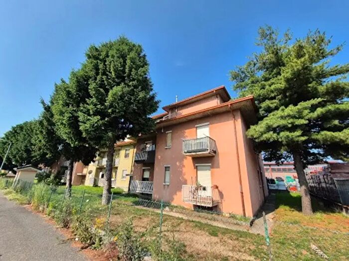 Appartamento trilocale in vendita in Via Industriale dellIsola, Chignolo DIsola