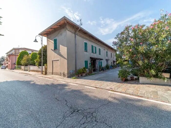 Casa quadrilocale in vendita in Viale Giuseppe Verdi, Sissa Trecasali