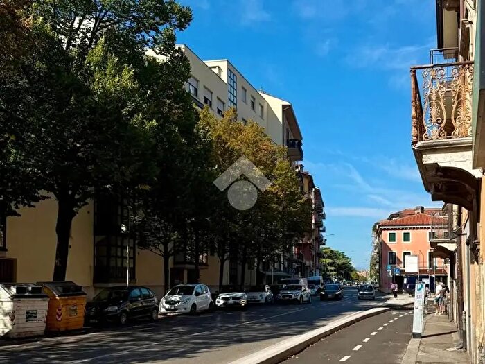 Appartamento bilocale in vendita in Verona