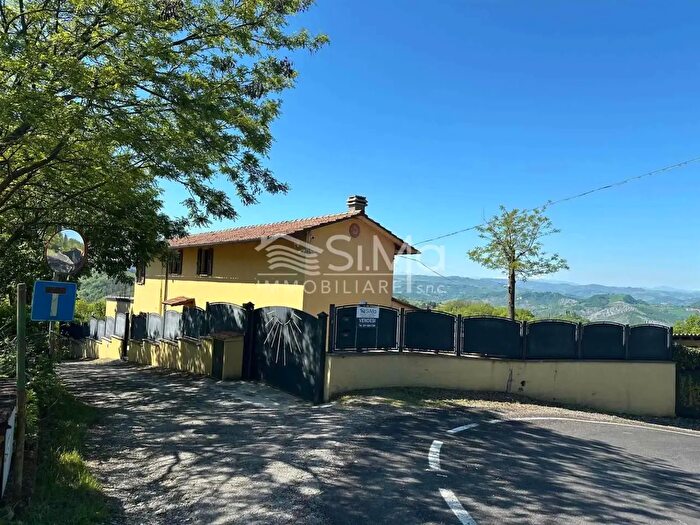 Appartamento con 8 locali in vendita in Casalecchio Di Reno