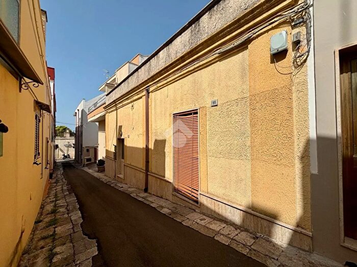 Appartamento trilocale in vendita in Via Milano, Sannicola