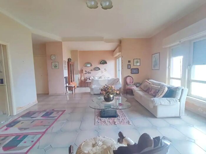 Appartamento quadrilocale in vendita in Via Monsignor Fortunato Maria Farina, Foggia