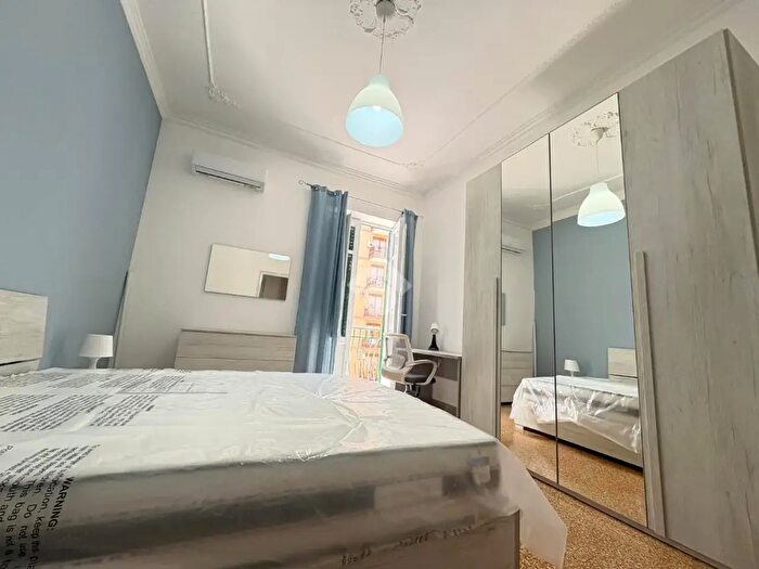 Appartamento con 5 locali in affitto in Via Antonio Marinuzzi, Palermo