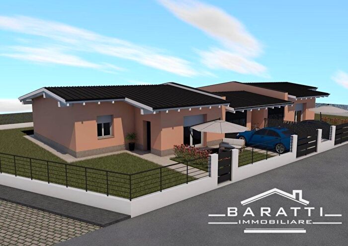 Appartamento con 6 locali in vendita in Suzzara