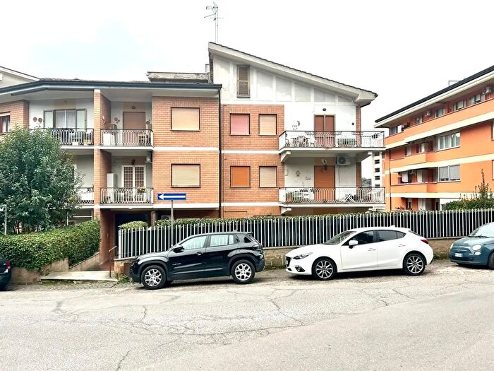 Appartamento quadrilocale in vendita in Via Telegono, Frascati