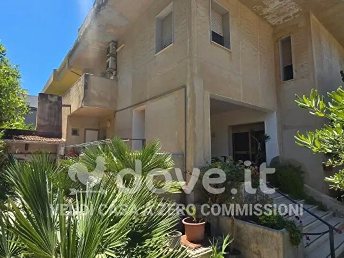 Casa con 5 locali in vendita in Via Europa, Erice