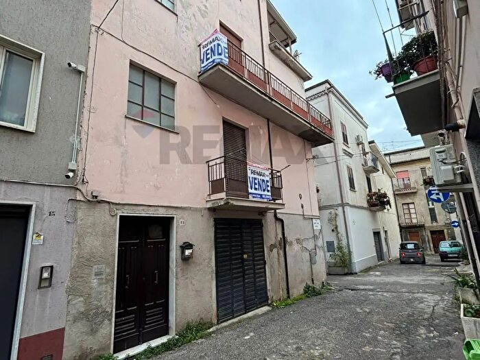 Casa con 5 locali in vendita in Via Carlo Calà, Castrovillari