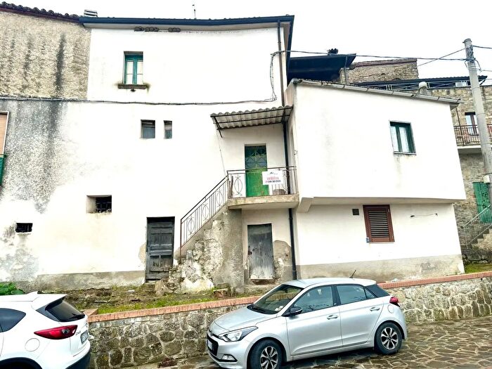 Appartamento trilocale in vendita in Via Camillo Benso di Cavour, Stella Cilento
