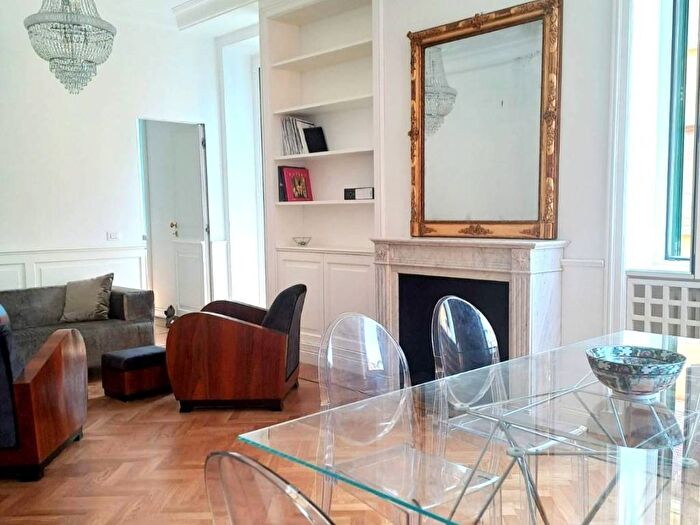 Appartamento trilocale in affitto in Via Dandolo, Trastevere, Roma