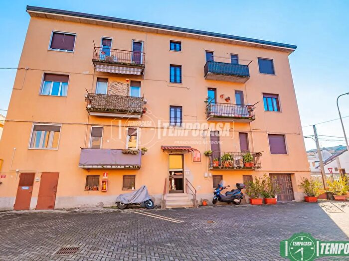 Appartamento bilocale in vendita in Via Santa Caterina da Siena, Peschiera Borromeo