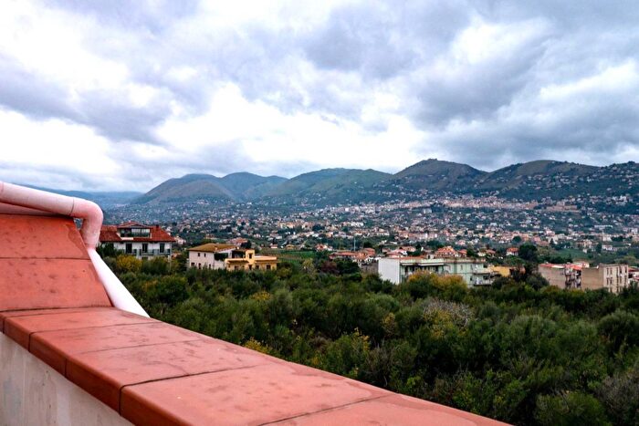 Casa con 5 locali in vendita in Via Villagrazia, Palermo