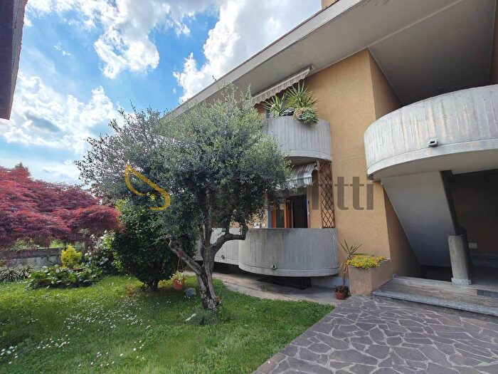 Appartamento trilocale in affitto in Centro, Somma Lombardo