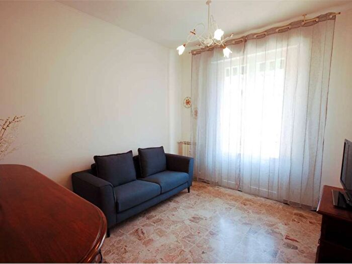 Appartamento con 5 locali in affitto in San Terenzo, Lerici