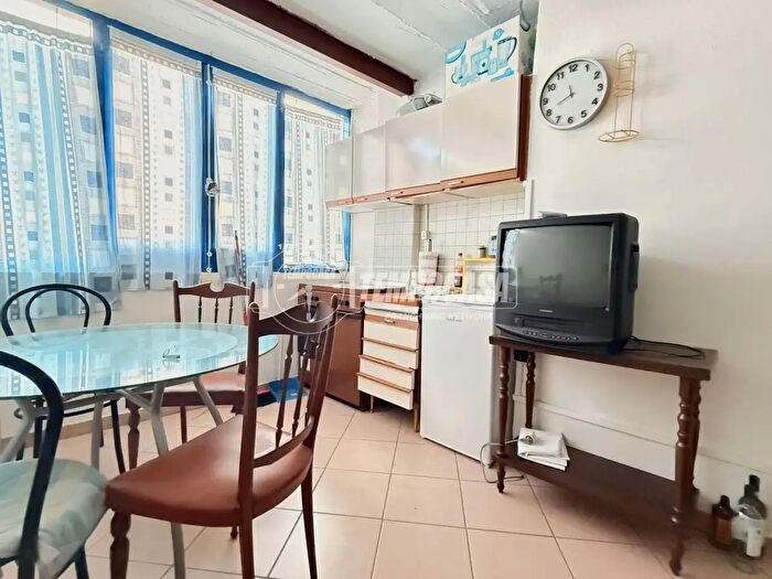 Casa quadrilocale in vendita in Via Micheli, Coggiola