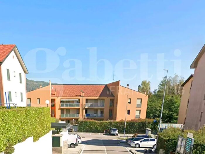 Appartamento trilocale in vendita in Via Grigna, Tavernerio