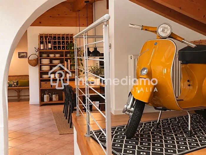 Appartamento trilocale in vendita in Tenno