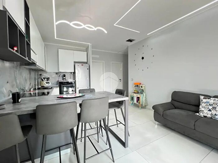 Appartamento trilocale in vendita in Via Narciso Gambalunga, Venaria Reale