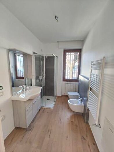 Appartamento trilocale in vendita in Viale Derna, Edolo