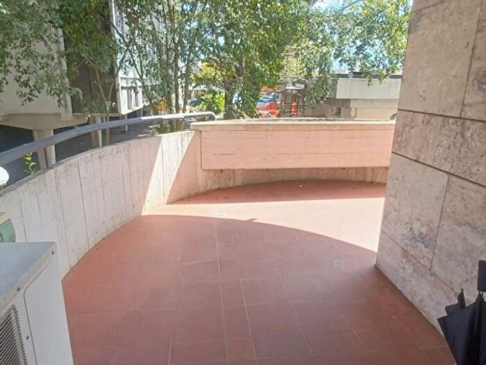 Appartamento quadrilocale in affitto in Europa, Firenze