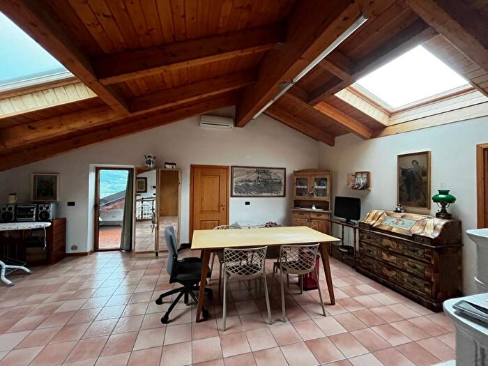 Casa trilocale in affitto in Via alle Gemelle, Muralta Martignano, Trento