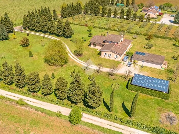 Casa con 6 locali in vendita in Contrada Colle Rampo, Paliano