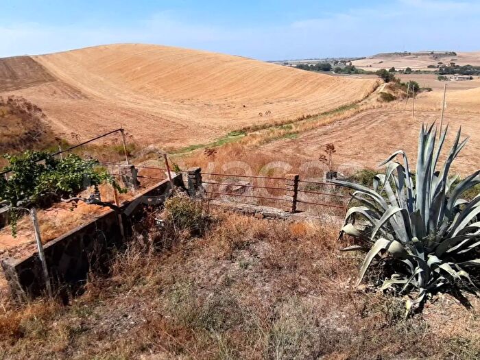 Casa con 5 locali in vendita in Tarquinia
