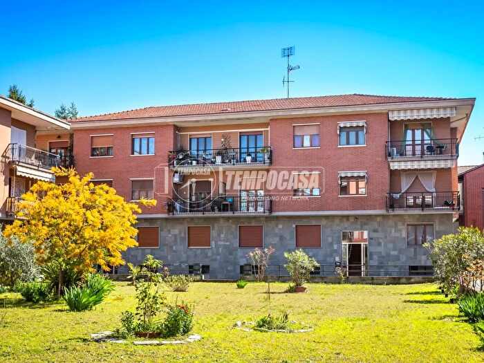 Appartamento trilocale in vendita in Via Trieste, Gassino Torinese