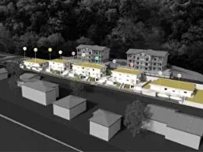 Casa con 5 locali in vendita in Saltrio