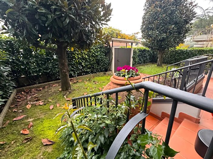 Casa con 7 locali in vendita in Via Ruggero Nuti, Prato