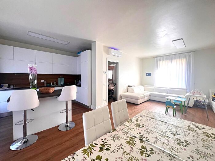 Appartamento trilocale in vendita in Mantova