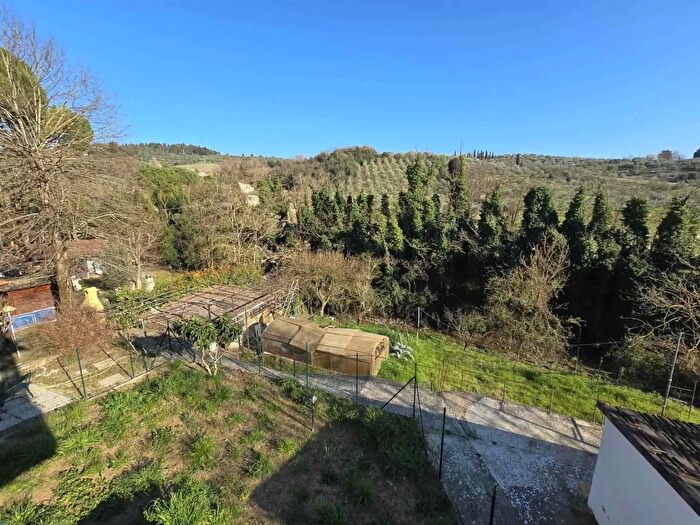 Appartamento quadrilocale in vendita in Firenze