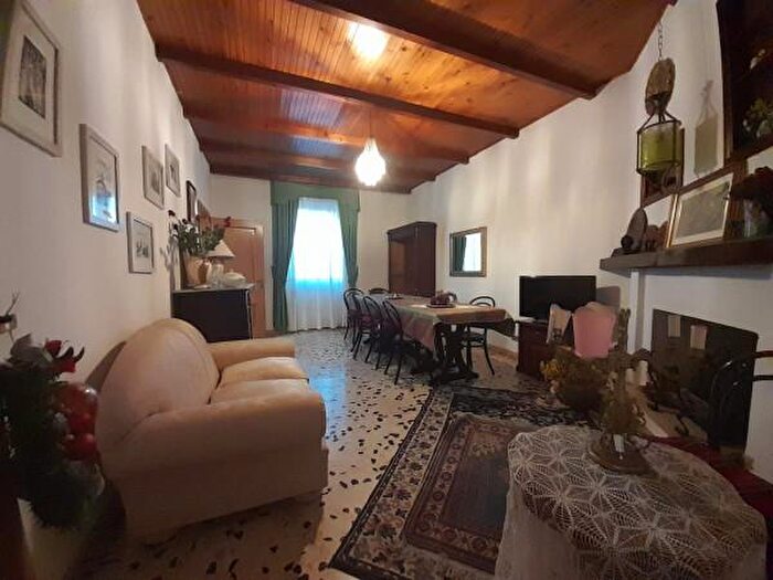 Appartamento quadrilocale in vendita in Via Porta Napoli, Castel Di Sangro