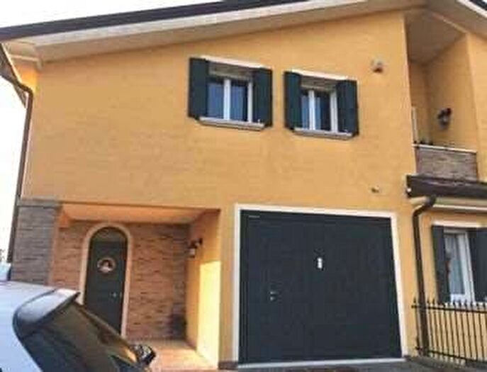Casa con 6 locali in vendita in Via Nicolò Paganini, San Giacomo Lion Carpanedo, Albignasego