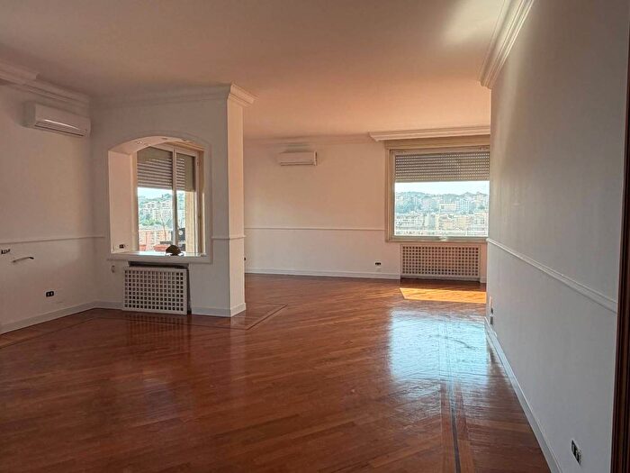 Casa con 6 locali in affitto in Corso Vittorio Emanuele, Centro, Caltanissetta
