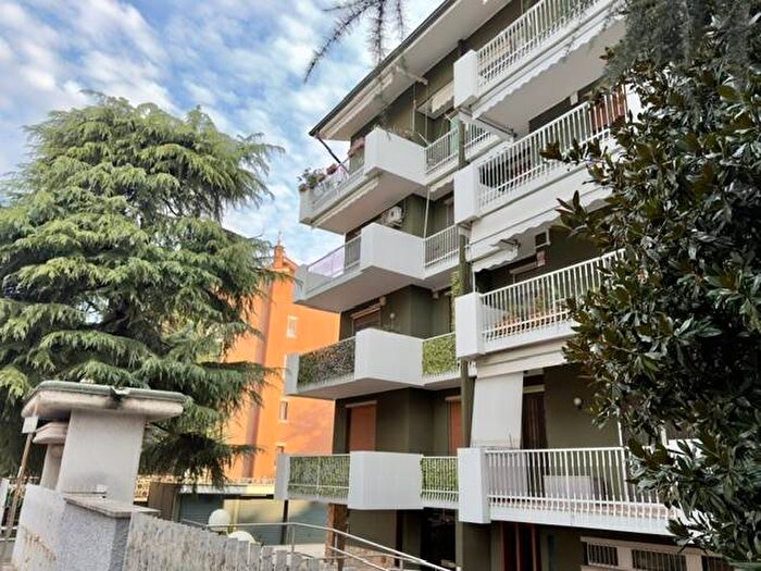 Appartamento trilocale in affitto in Via San Bernardo, Centro, Opera