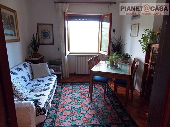 Appartamento con 5 locali in vendita in Via Potenza, Appignano Del Tronto