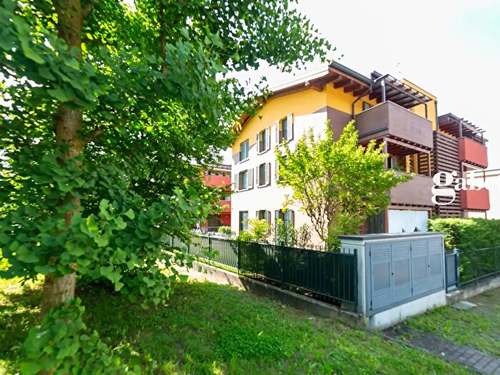 Appartamento bilocale in vendita in Via Brianza, Bernareggio