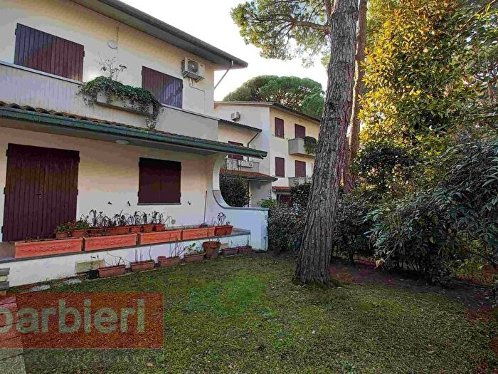 Casa con 5 locali in affitto in viale Carducci, Milano Marittima, Cervia
